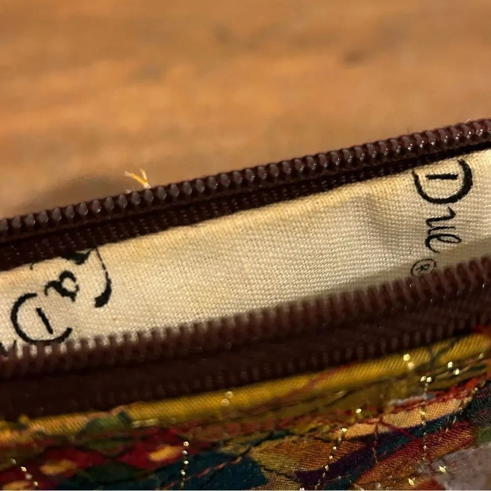 La Due Patchwork Zipper Closure Bag - Picture 4 of 8